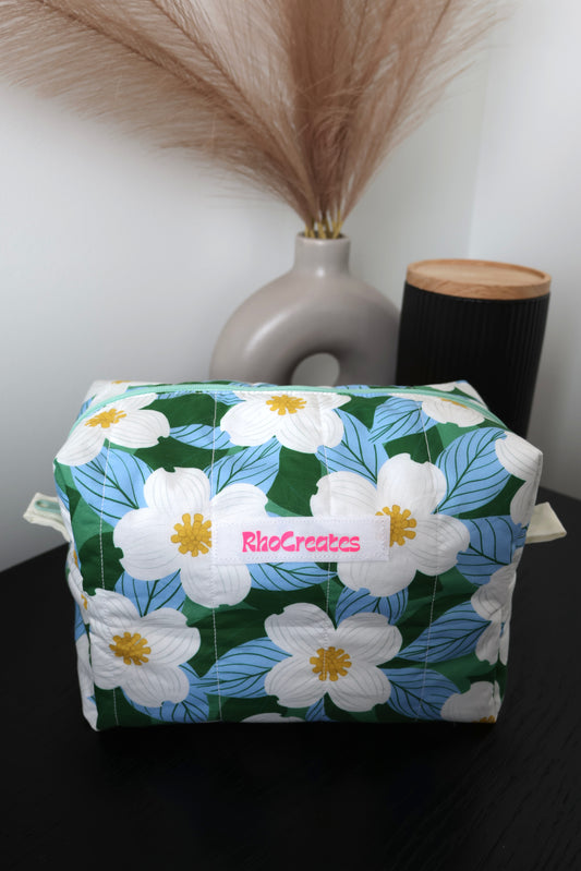 Jasmine Medium Makeup Bag